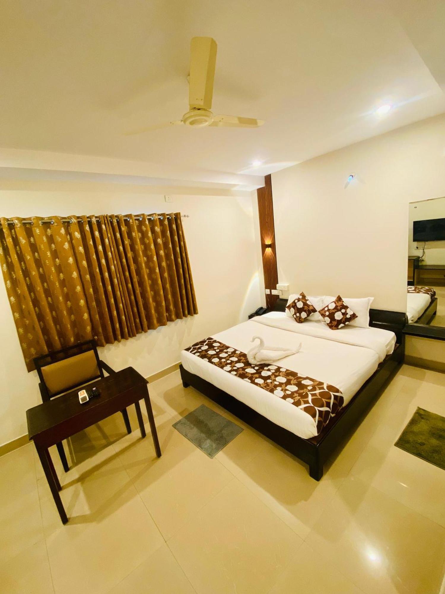 Hotel Shloka Residency Shamshabad Zewnętrze zdjęcie