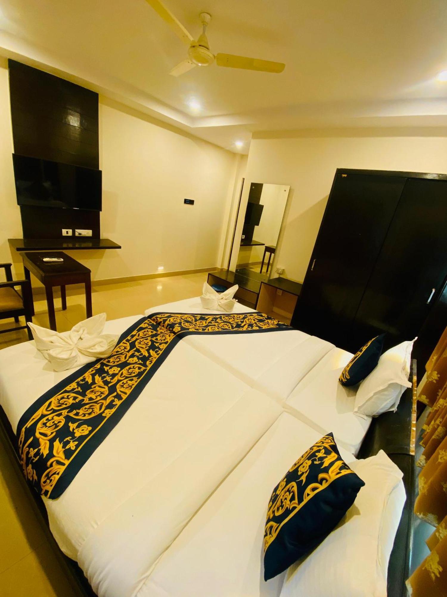 Hotel Shloka Residency Shamshabad Zewnętrze zdjęcie